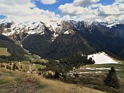 67 Vista sul percorso di salita e discesa per Ca' S. Marco dalla Madonna delle nevi